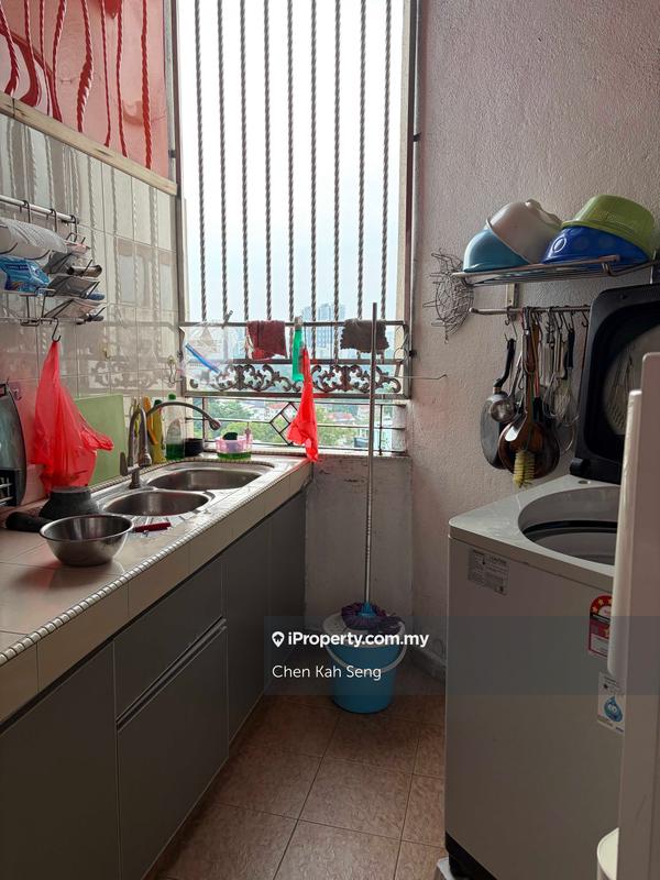 Condominium for Sale in Robson Condominium by Chen Kah Seng - iProperty.com.my