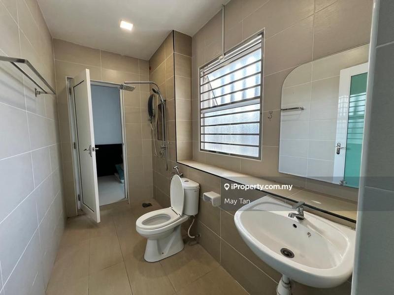 Rumah Berangkai 2 Tingkat untuk Dijual di Taman Delima 3, Kluang oleh May Tan - iProperty.com.my