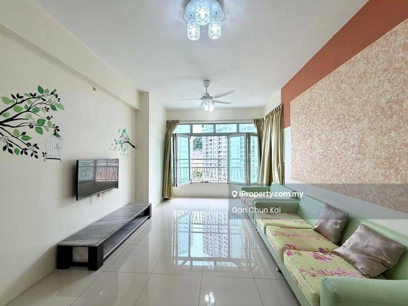 Condominium for Rent in The Peak Residences by Gan Chun Kai - Living Room - iProperty.com.my