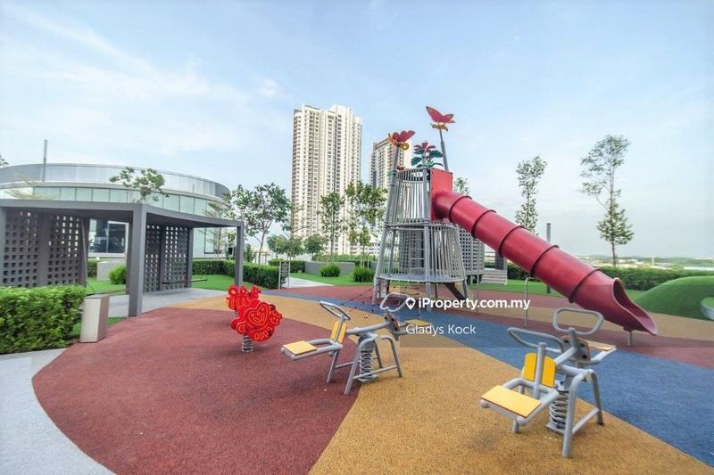 Service Residence for Sale in Woodsbury Suites by Gladys Kock - iProperty.com.my