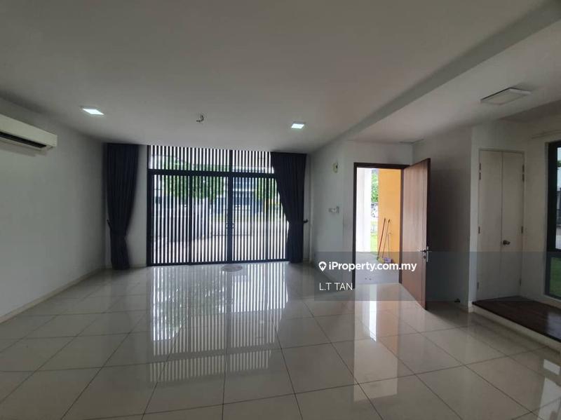 Rumah Teres 3-Tingkat untuk Dijual di Lake Fields, Sungai Besi oleh L.T TAN - iProperty.com.my