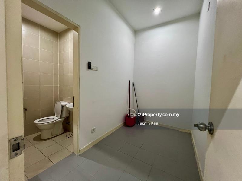 Rumah Berangkai 3 Tingkat untuk Dijual di Lake Fields, Sungai Besi oleh Jesnin Kee - iProperty.com.my