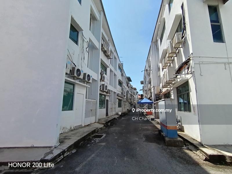 For Sale - Bay Avenue