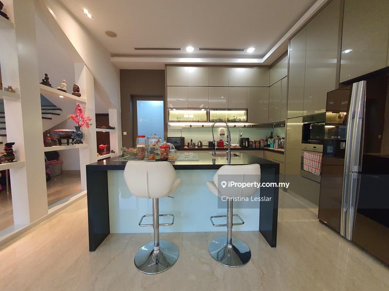 Bungalow House untuk Dijual di Bukit Jelutong, Shah Alam oleh Christina Lesslar - iProperty.com.my