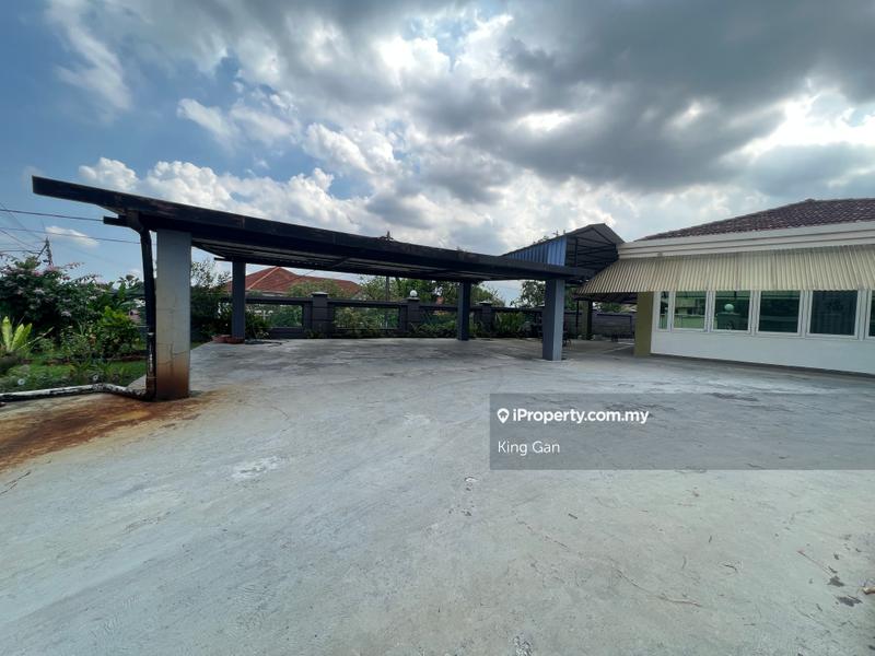 Bungalow House for Sale in Bukit Gasing, Petaling Jaya by King Gan - iProperty.com.my