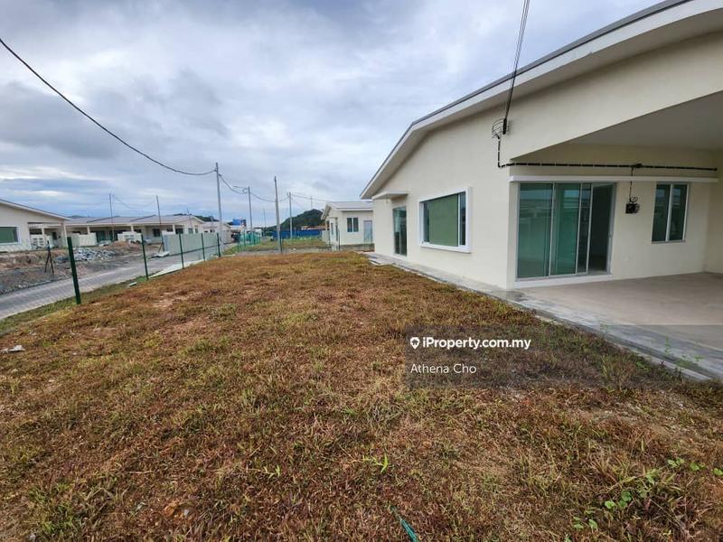 1-storey Terraced House for Sale in Taman Bakti YNS, Labu by Athena Cho - iProperty.com.my