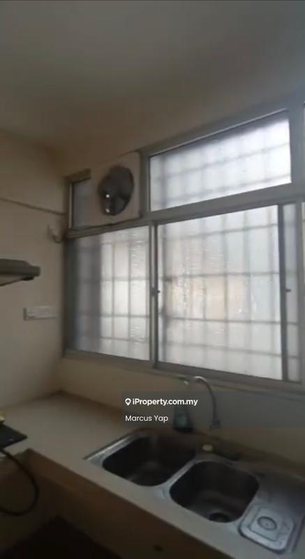 Apartment for Rent in Pangsapuri Seri Pinang by Marcus Yap - Kitchen - iProperty.com.my