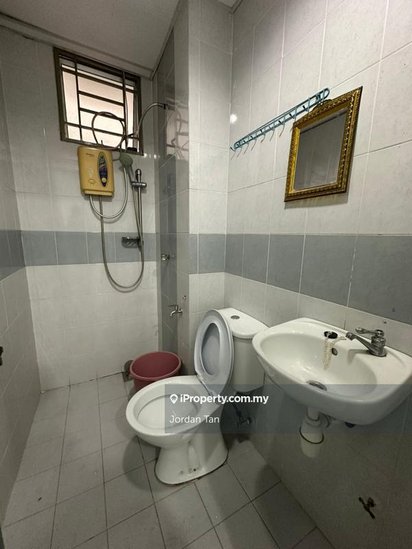 Apartment for Sale in 162 Residency by Jordan Tan - iProperty.com.my