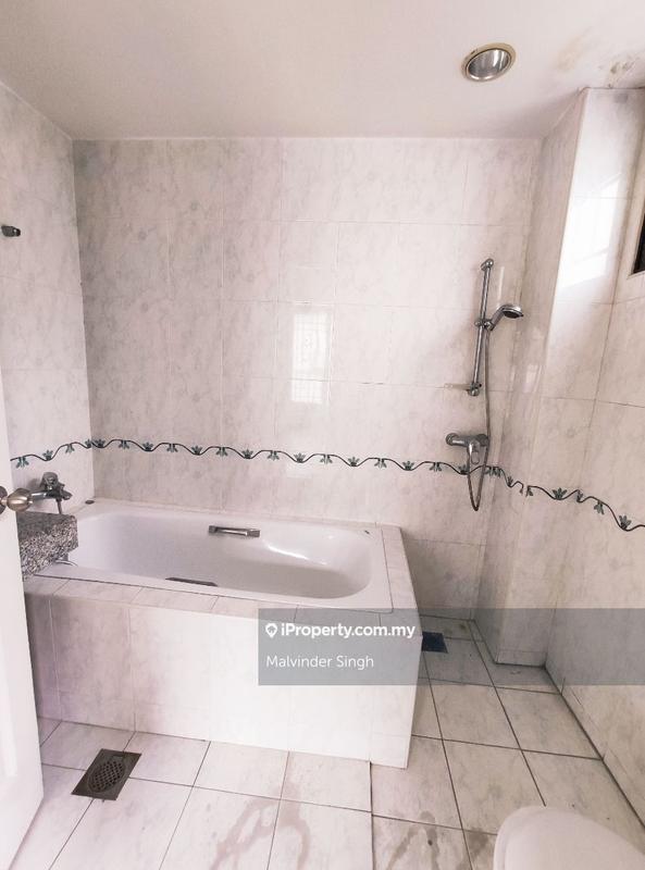 Banglo untuk Dijual di Ampang Hilir, Ampang oleh Mel Walia - iProperty.com.my