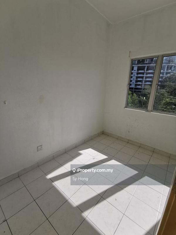 Apartment for Sale in D' Cahaya Apartment by Sy Hong - iProperty.com.my