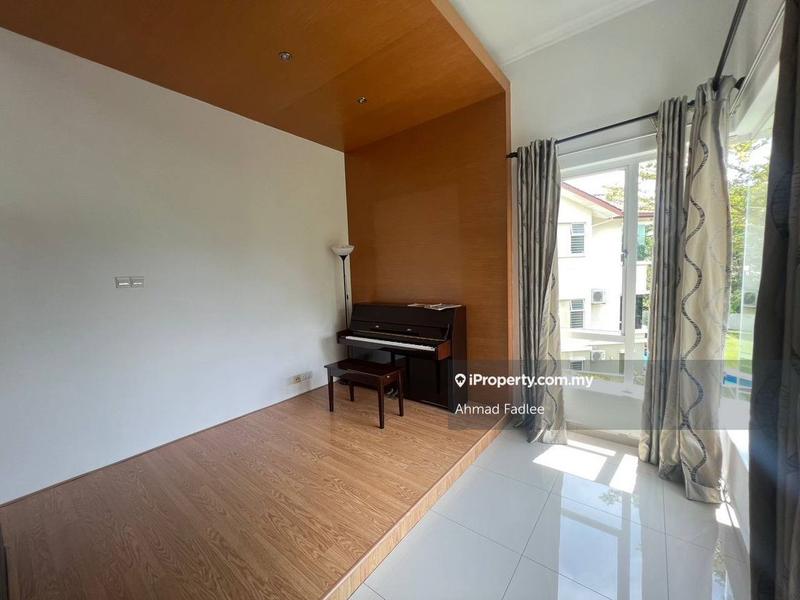 Bungalow House untuk Dijual di Kayangan Heights, Shah Alam oleh Ahmad Fadlee - iProperty.com.my