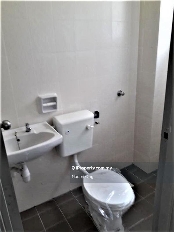 Rumah Teres 2.5-Tingkat untuk Dijual di Taman Ukay Perdana 2.5 storey Teraace Sale, Ampang oleh Naomi Ong - iProperty.com.my
