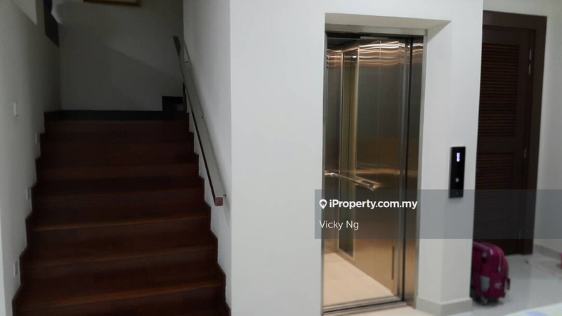 Bungalow House for Sale in USJ Heights, Subang Jaya by Vicky Ng - iProperty.com.my