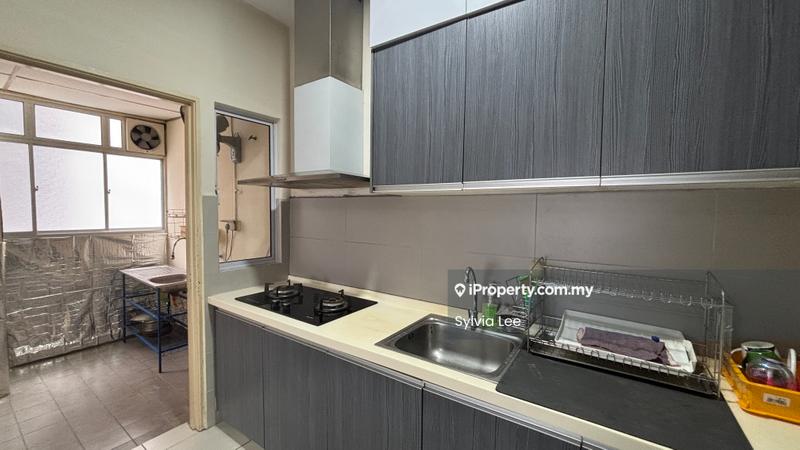 Service Residence for Sale in Koi Kinrara by Sylvia Lee - Kitchen - iProperty.com.my