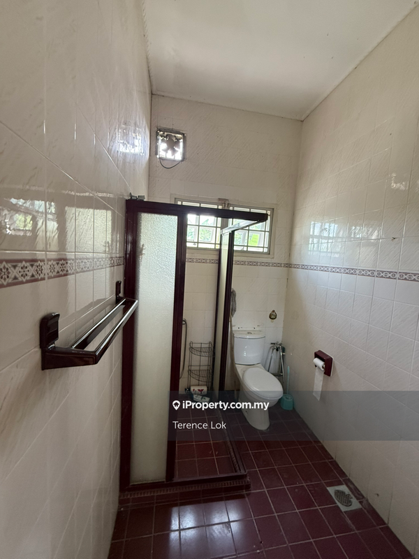 Bungalow House for Rent in Taman Bukit Kaya, Seremban by Terence Lok - iProperty.com.my
