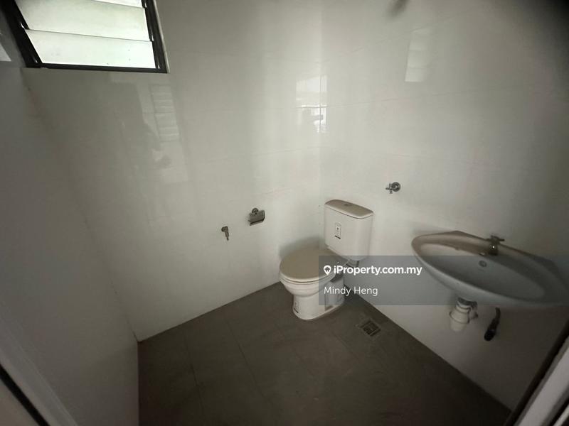 Apartment for Sale in Ponderosa Lakeside Apartment by Mindy Heng - iProperty.com.my