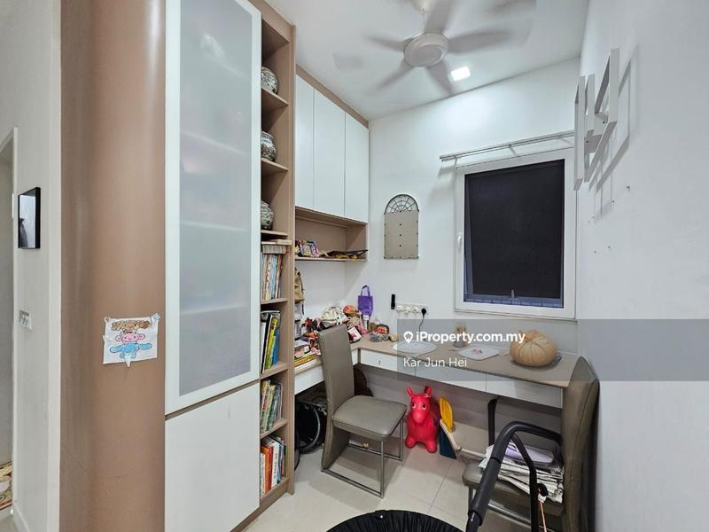 For Sale - Emerald Hill