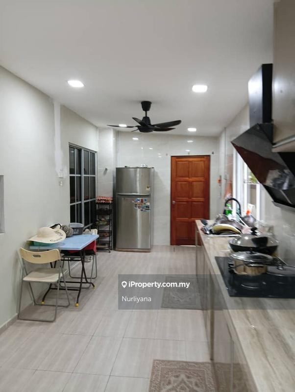 Rumah Berkembar untuk Dijual di Taman Perdana College Heights, Mantin oleh Nurliyana - iProperty.com.my