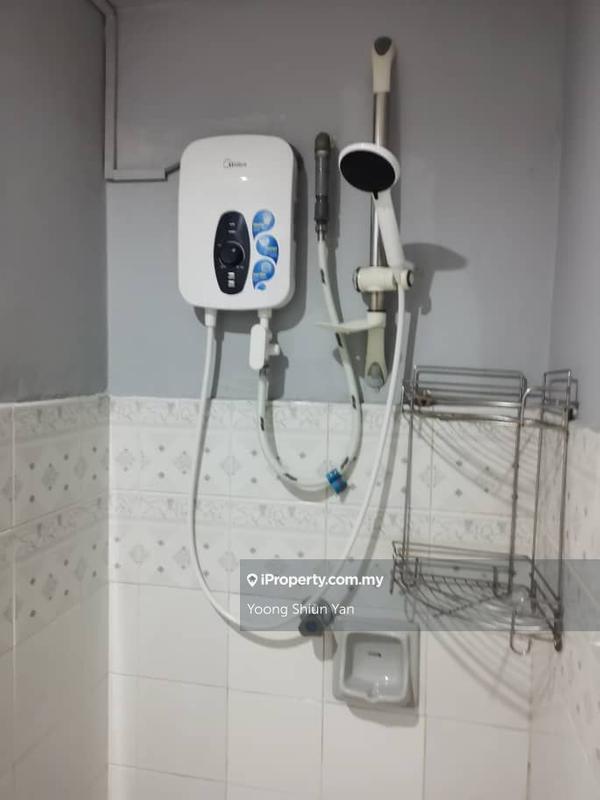 For Sale - Kelana Puteri