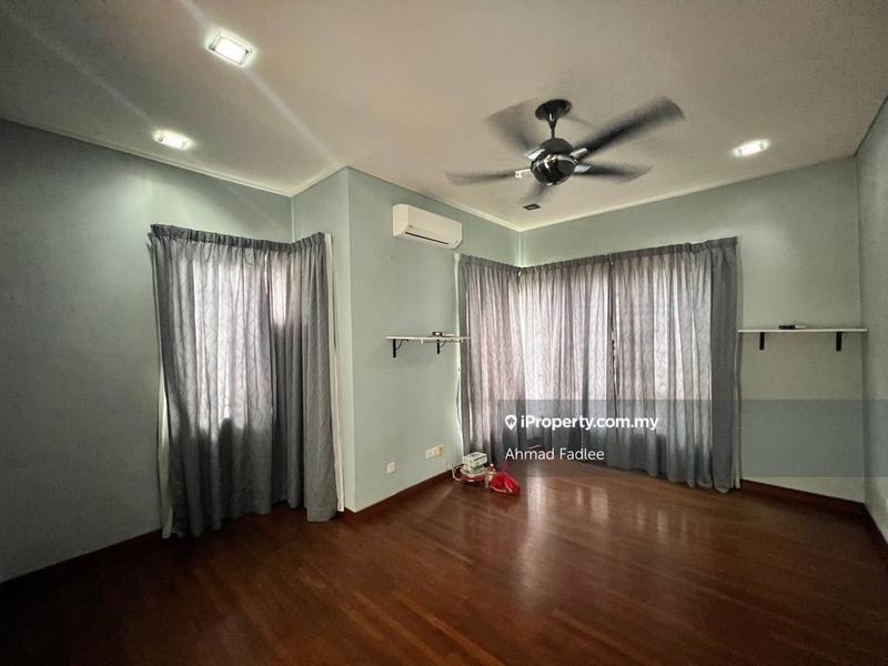 Bungalow House untuk Dijual di Kayangan Heights, Shah Alam oleh Ahmad Fadlee - iProperty.com.my