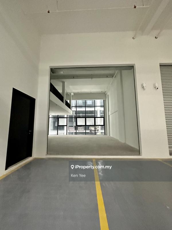 For Rent - Emhub 3 in 1 Warehouse-Retail-Office in KD, PJ, Selangor