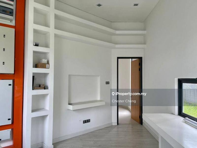 Bungalow House for Sale in Subang Heights, Subang Jaya by Chester Cheng - iProperty.com.my