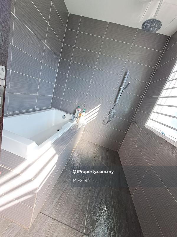 Banglo untuk Dijual di Taman Equine, Seri Kembangan oleh Miko Teh - iProperty.com.my