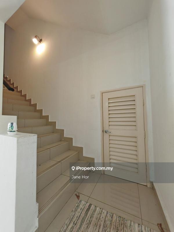 Townhouse for Sale in 16 Sierra, Puchong by Jane Hor - iProperty.com.my