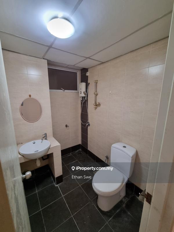 Condominium for Sale in Cova Suites by Ethan Swe - iProperty.com.my