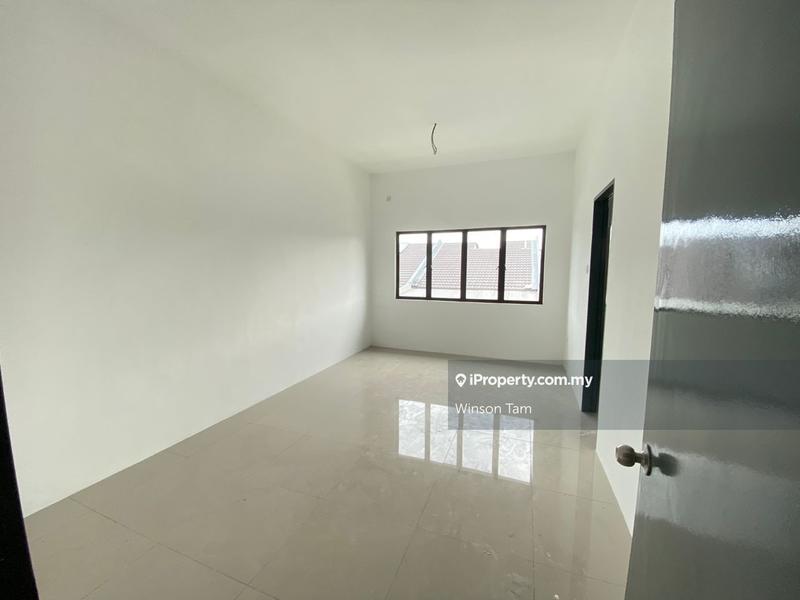 Rumah Berkembar untuk Dijual di Scientex Rawang, Rawang oleh Winson Tam - iProperty.com.my