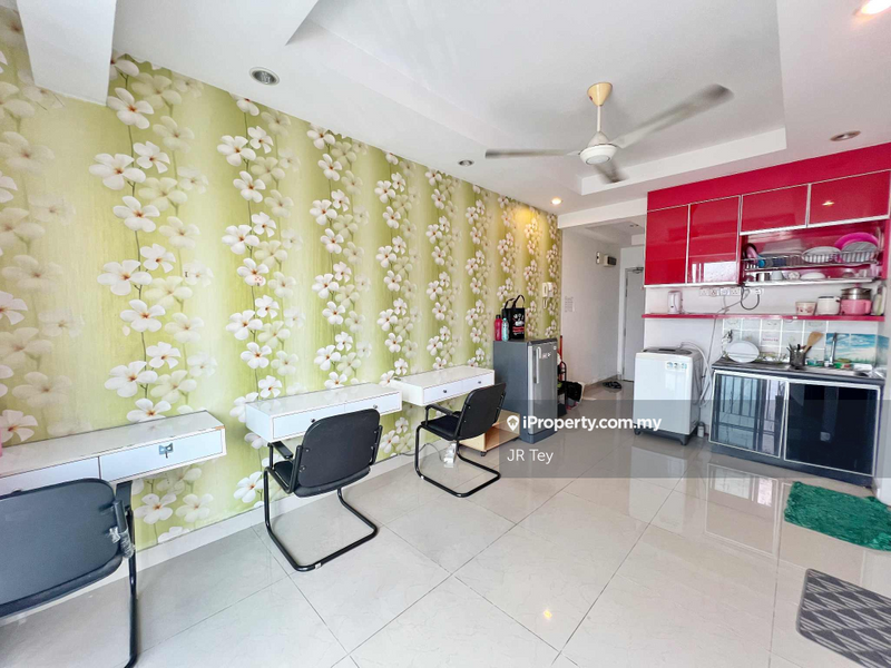 For Rent - Menara U2