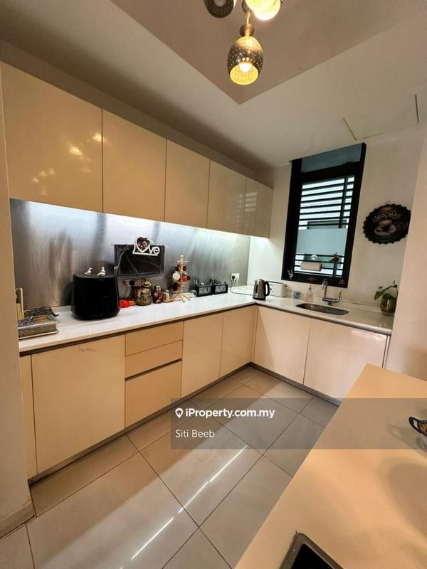 Condominium for Sale in Zehn Bukit Pantai by Siti Beeb - iProperty.com.my