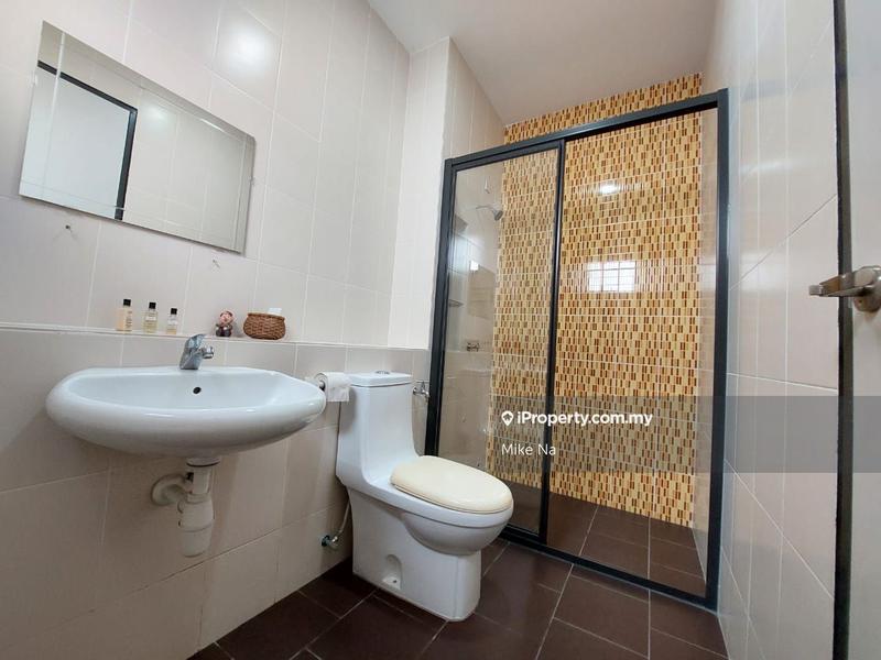 Rumah Berkembar untuk Dijual di Taman Saujana Suria, Kajang oleh Mike Na - iProperty.com.my