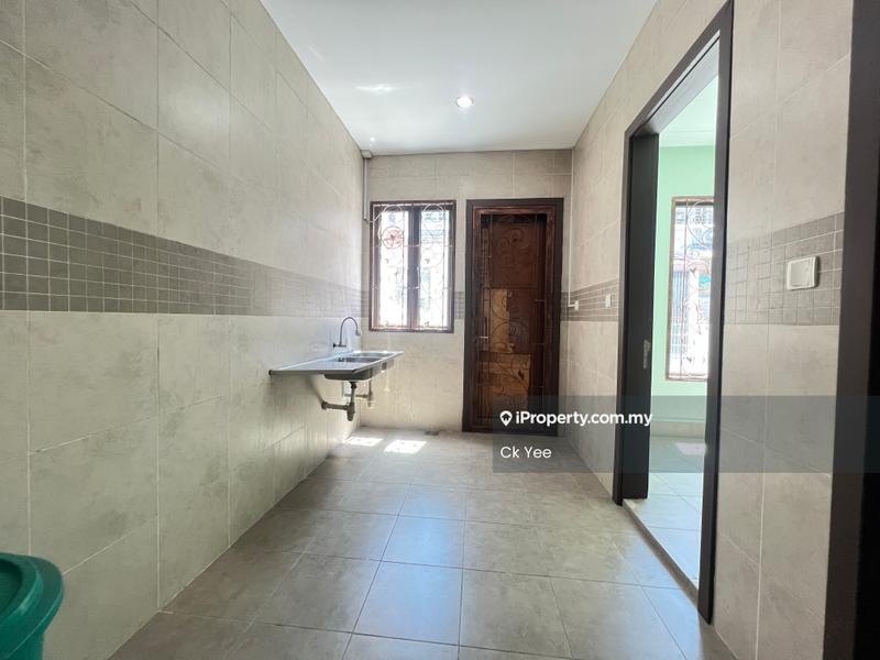 Rumah Teres 2-Tingkat untuk Dijual di Bandar Kinrara Seksyen 1, Bandar Kinrara oleh Ck Yee - iProperty.com.my