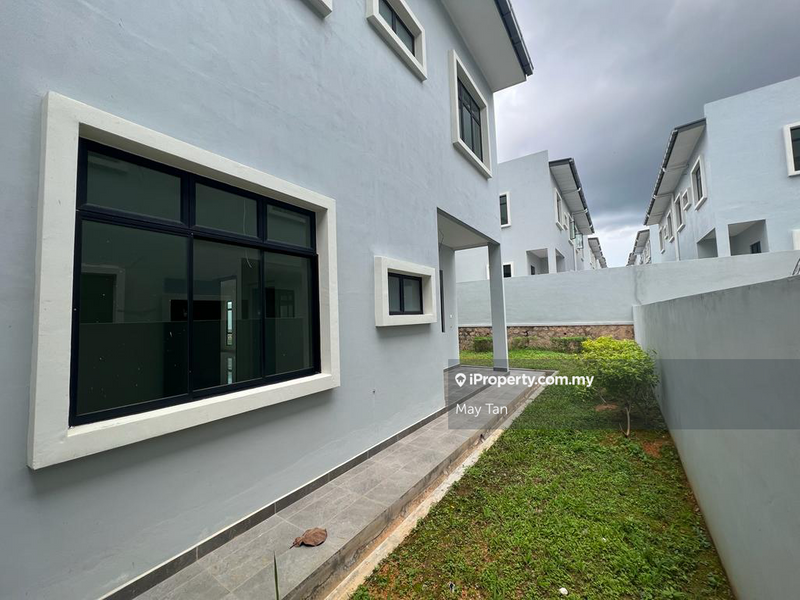 Rumah Berkembar untuk Dijual di Taman Setia Mutiara, Kluang oleh May Tan - iProperty.com.my