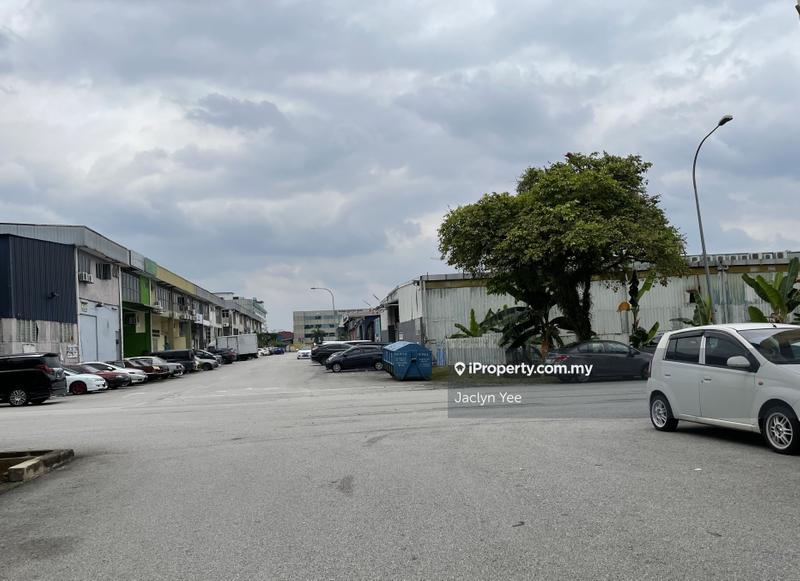 Kilang Teres untuk Dijual di Taman Industri Sungai Buloh, Sungai Buloh oleh Jaclyn Yee - iProperty.com.my