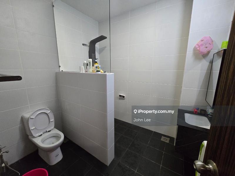 Rumah Berangkai 1.5 Tingkat untuk Dijual di Taman Bukit Serdang, Seri Kembangan oleh John Lee - iProperty.com.my