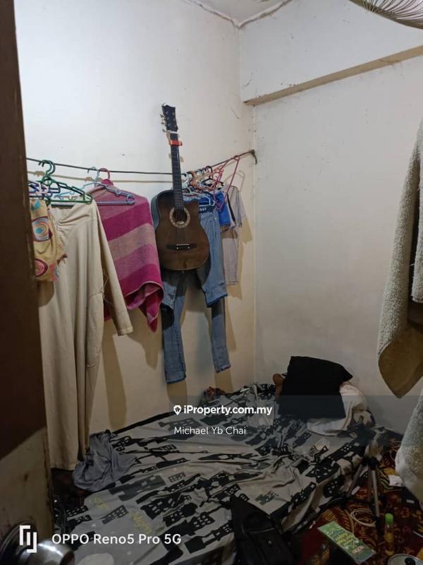 Flat for Sale in Taman Putra Perdana by Michael Yb Chai - iProperty.com.my
