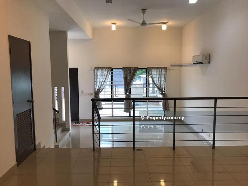 Rumah Teres 2.5-Tingkat untuk Dijual di Kinrara Residence, Puchong oleh Calvin Lo - iProperty.com.my