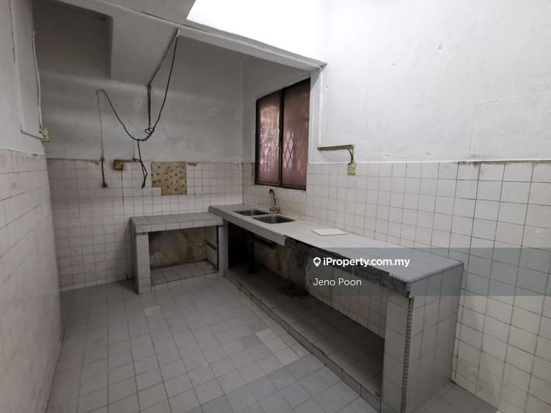 Rumah Pangsa untuk Dijual di Kuchai Entrepreneurs Park oleh Jeno Poon - iProperty.com.my