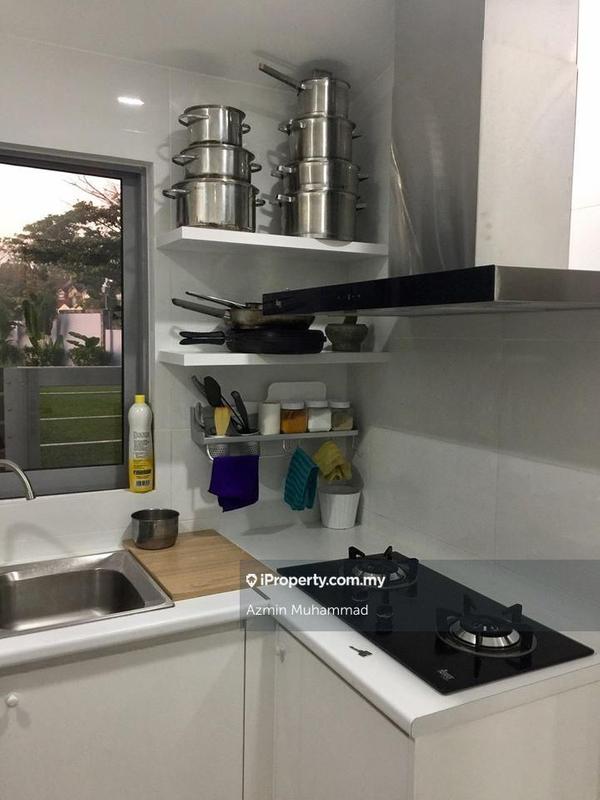 Rumah Berkembar untuk Dijual di Seksyen 13, Shah Alam oleh Azmin Muhammad - iProperty.com.my