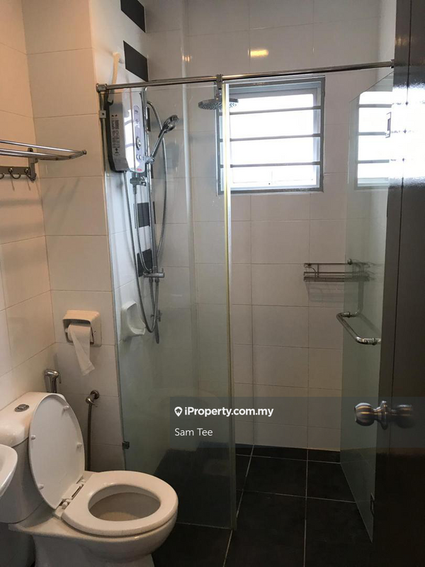 Condominium for Rent in Lagoon Suites by Sam Tee - iProperty.com.my