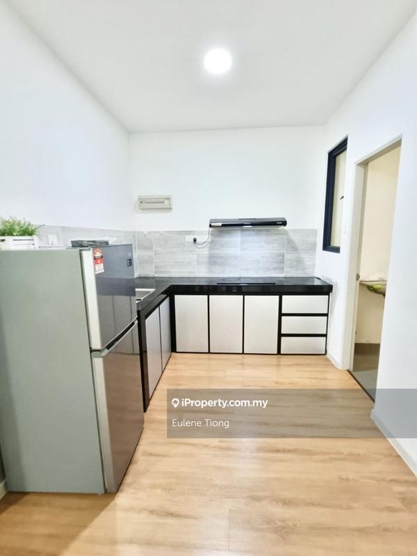 For Rent - Sapphire On The Park