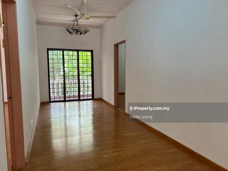 Bungalow House for Sale in Bandar Country Homes, Rawang by Leslie Leong - iProperty.com.my