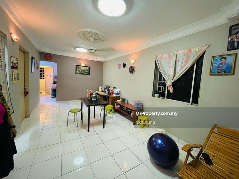 For Sale - Pelangi Magna