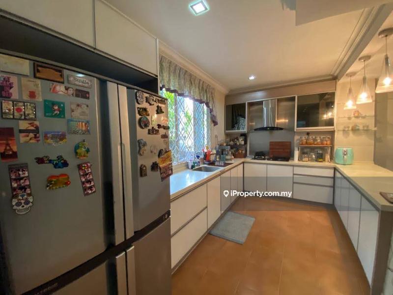 Bungalow House for Sale in SS19, Subang Jaya by Celia Tan - iProperty.com.my