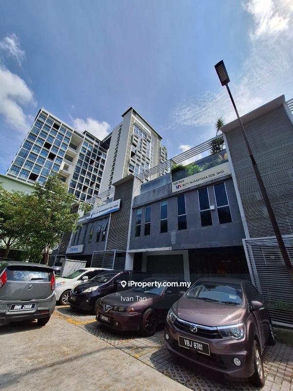 For Sale - 3 Storey Shop,Garden Shoppe, One City, Jalan USJ 25