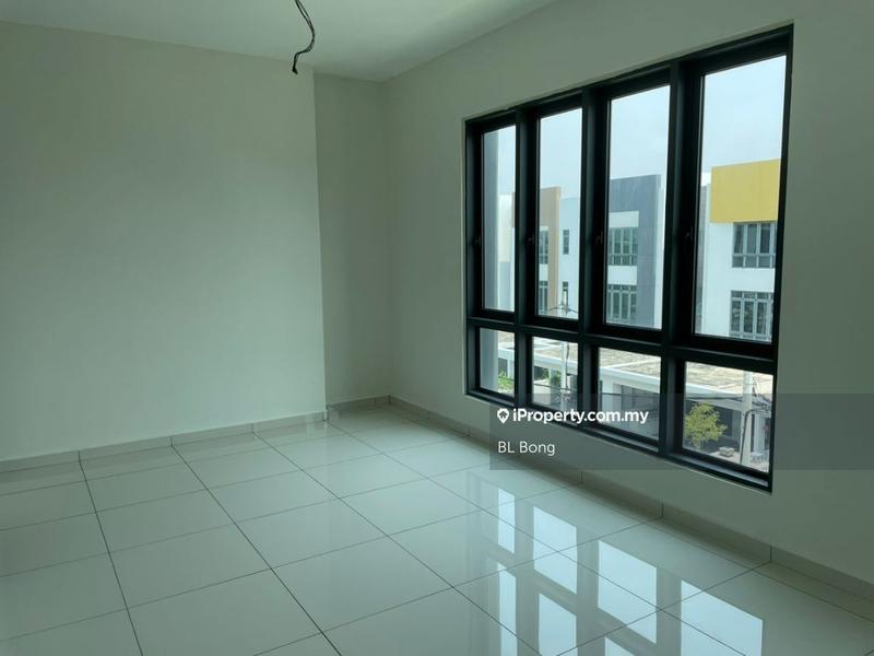 Rumah Berangkai 2.5 Tingkat untuk Dijual di Taman Residen 8, Melaka City oleh BL Bong - iProperty.com.my