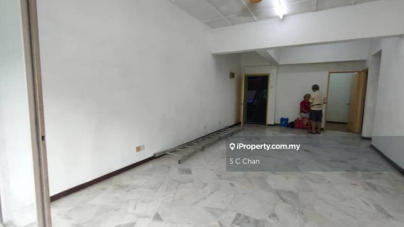 Rumah Pangsa untuk Dijual di Kuchai Entrepreneurs Park oleh S C Chan - iProperty.com.my