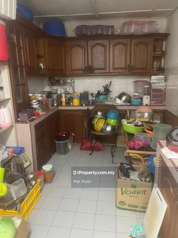 Rumah Teres 2-Tingkat untuk Dijual di Seksyen 19, Shah Alam oleh Mat Noor - iProperty.com.my